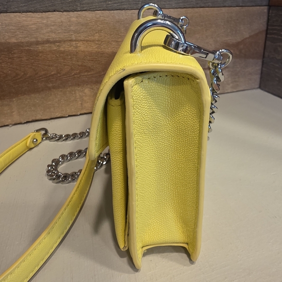 Rebecca Minkoff Yellow Pebble Grain  Leather Crossbody With Chain Link Strap - Picture 2 of 12